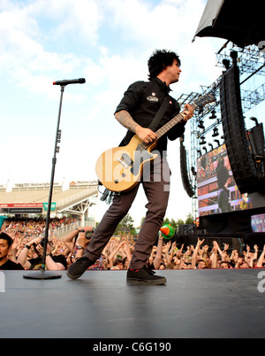 Billie Joe Armstrong Green Day perform live in concert at Lancashire County Cricket Club Manchester, England - 16.06.10 Nick Stock Photo