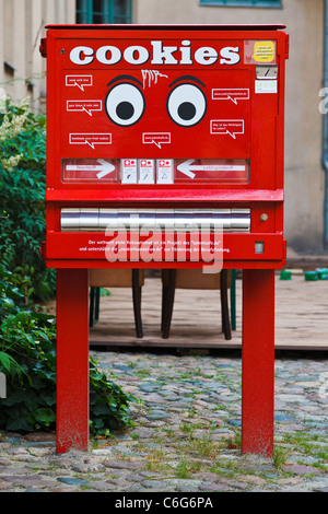 Cookie vending machine, Oranienburgerstrasse, Berlin Mitte Stock Photo