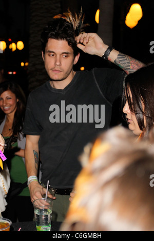 John Mayer holding a drink at the 2010 Coachella Valley Music and Arts Festival - Day 1 Indio, California - 16.04.10 Stock Photo