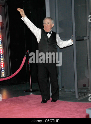 Leslie Jordan attending the opening of the off-broadway play 'My Trip Down The Pink Carpet', held at the Midtown Theater New Stock Photo