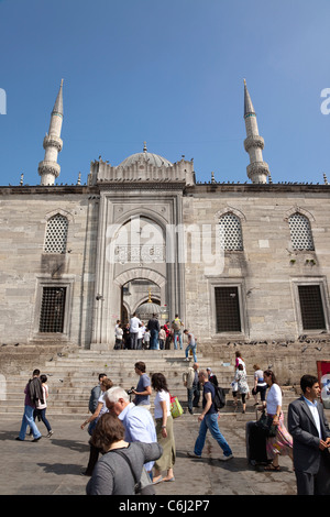 Turkey, Istanbul, Eminonu, Yeni Camii, New Mosque entrance and steps. Stock Photo