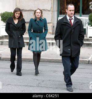 Christopher Meloni, Sharon Stone, Mariska Hargitay on the set of 'Law and Order: Special Victims Unit' filming in Tribeca. New Stock Photo