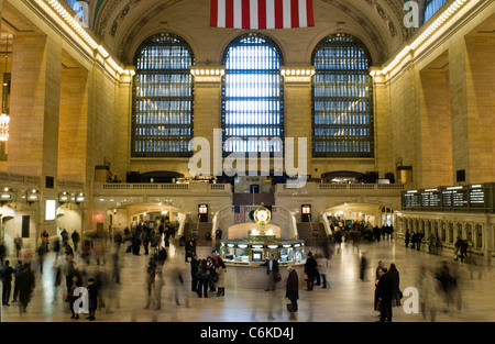 Grand Central Train Station 10 minutes before 8am on a Friday morning, New York City. © Craig M. Eisenberg Stock Photo