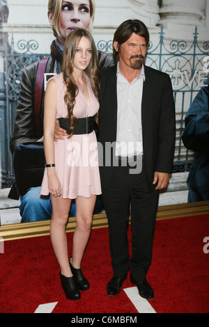 Josh Brolin New York premiere of 'Eat Pray Love' at the Ziegfeld Theatre - Arrivals New York City, USA - 10.08.10 Stock Photo