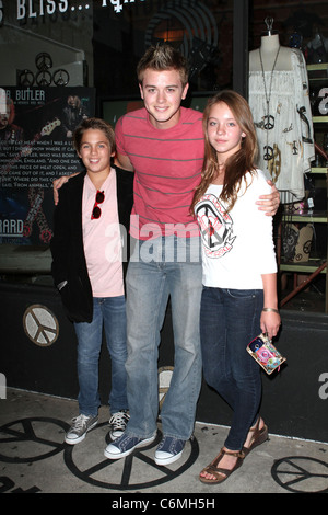 Trent Sweeney, Chad Duell and Sydney Sweeney Julia Gerard celebrates