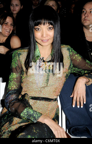 Irina Pantaeva Mercedes-Benz IMG New York Fashion Week Fall 2010 - Nicole Miller - Front Row New York City, USA - 12.02.10 Stock Photo