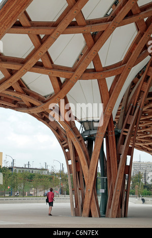 Detail showing the laminated timber column and roof design of the Centre Pompidou Metz, Lorraine, France. Stock Photo