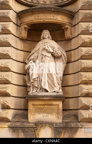 A statue of Rt. Revd William Talbot , DD. Bishop of Oxford in Norwich , Norfolk , England , Britain , Uk Stock Photo