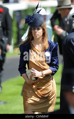 Princess Beatrice arriving for Ladies Day at Royal Ascot - Berkshire, England - 17.06.10 Stock Photo