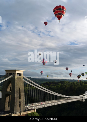 dh Bristol Balloon Fiesta CLIFTON BRISTOL Hot air Balloons Suspension bridge festival flying above bridges uk festivals ballooning in england Stock Photo