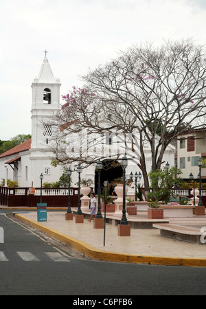 Las Tablas, Los Santos, Panama.  Main plaza and Santa Librada Church. Stock Photo