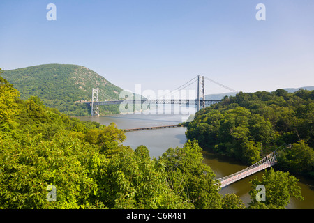 Bear Mountain Suspension Bridge across the Hudson River in New York ...