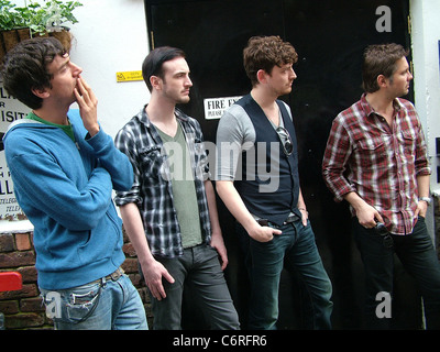 Snow Patrol at The Duke of York pub in Belfast, where a plaque has been unveiled, showing that Snow Patrol first gigged there Stock Photo