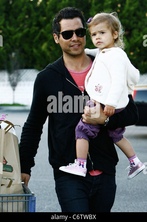 Jessica Alba's husband Cash Warren strolls on the beach as he