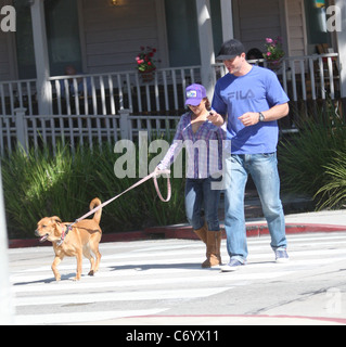 Hayden Panettiere with Ukranian boxing champion Wladimir Klitschko walking their dog after having breakfast at Le Pain and Stock Photo