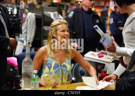 Chelsea Handler arrived late at Borders Books to sign her book Chelsea, Chelsea, Bang, Bang hours before her show in Washinton Stock Photo