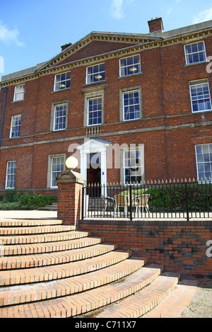 Front of Etruria Hall in Etruria, Stoke-on-Trent, Staffordshire, England, UK, was the home of the potter Josiah Wedgwood. Stock Photo