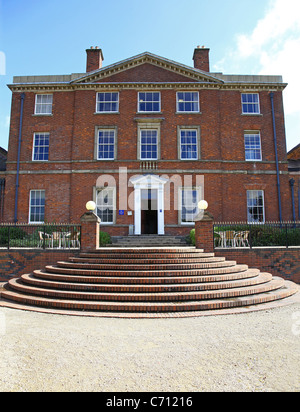 Front of Etruria Hall in Etruria, Stoke-on-Trent, Staffordshire, England, UK, was the home of the potter Josiah Wedgwood. Stock Photo