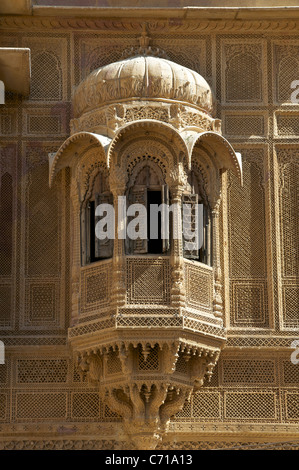 Lattice work around window Patwa-ki-Haveli Jaisalmer Western Rajasthan India Stock Photo