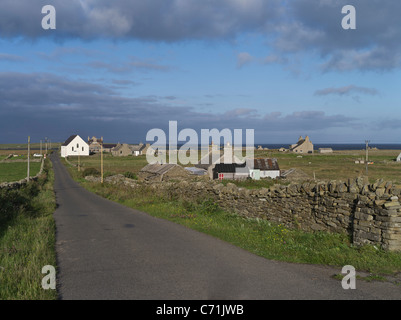 dh  PAPA WESTRAY ORKNEY Houses and St Anns church village road Papa Westry country scotland Stock Photo