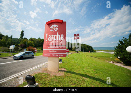 Larche restaurant hi res stock photography and images Alamy