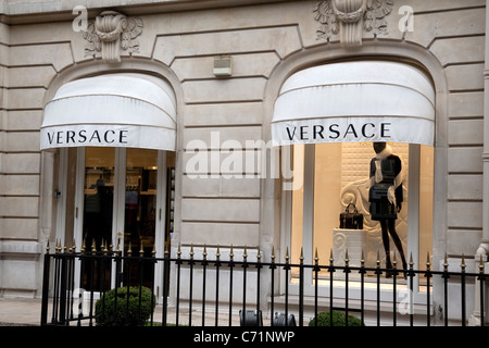 France, Paris, Avenue Montaigne, the Versace shop Stock Photo: 87404375 - Alamy
