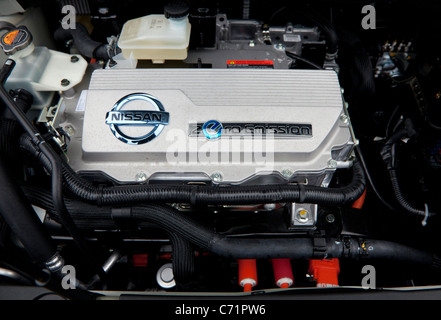 Ecovelocity motor festival London - Nissan Leaf electric car under the bonnet Stock Photo