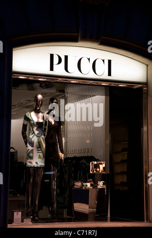 Pucci Shop Display At Night Florence Italy Stock Photo - Download Image Now  - Emilio Pucci, Boutique, Brand Name - iStock