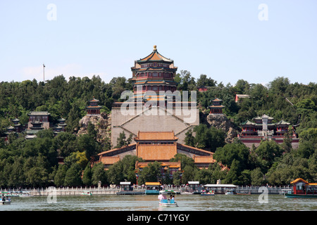 Summer Palace Buildings and Lake Shore, Beijing, China. Stock Photo