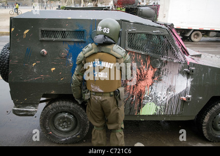 Carabineros de Chile in full riot gear Santiago De Chile Stock Photo ...
