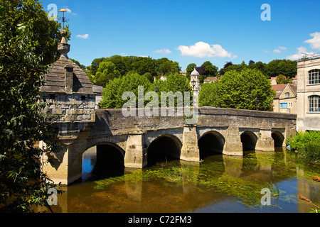 Town Bridge over the river Avon, Bradford on Avon, Wiltshire, England, UK Stock Photo