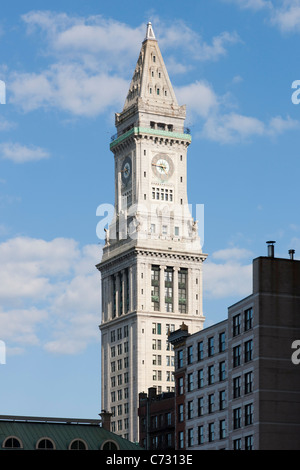 The Boston Custom House Tower in Boston, Massachusetts.  The tower, completed in 1915, has been converted for use as Marriott Vacation Club suites. Stock Photo