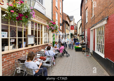 Sidestreet cafe in the centre of the old town, Ludlow, Shropshire, England, UK Stock Photo