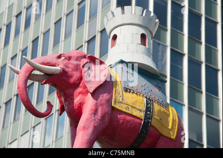 Statue or Sculpture of an Elephant with a Castle on it's back, On the Elephant and Castle Roundabout in SE London, England. Stock Photo