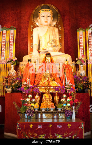 Statue of Buddha at Jing'an Temple, Shanghai Stock Photo