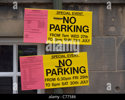 Notice of parking restrictions due to the Royal Wedding of Zara Phillips and England rugby star Mike Tindall on 30th July 2011 Stock Photo
