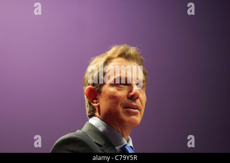 Prime Minister Tony Blair speaks at the Labour Party conference, held in Glasgow, Scotland, on 15th February 2003. Stock Photo