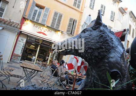 Bronze statue of boar on fountain at Place Richelme in Aix-en-Provence city in France Stock Photo
