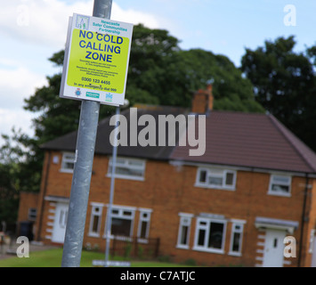 A sign saying no cold calling zone run by the local community and Newcastle-under-Lyme safer communities partnership Stock Photo