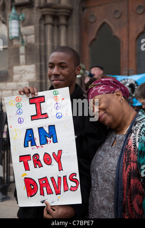 Capital Punishment Opponents Protest Planned Execution of Troy Davis Stock Photo