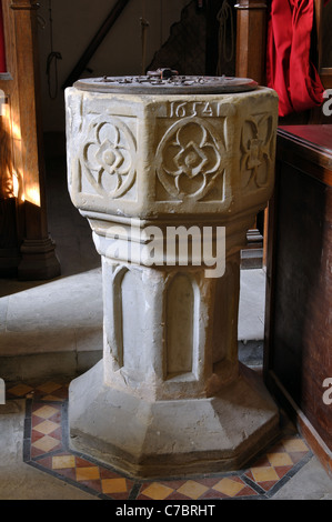 The font, All Saints Church, Kimcote, Leicestershire, England, UK Stock Photo