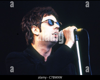 ECHO AND THE BUNNYMEN with Ian McCulloch at Glastonbury Festival in 1997. Photo Martin Norris Stock Photo