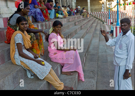 Pilgrims at the Meenakshi Amman temple in Madurai, tamil Nadu, India. Stock Photo