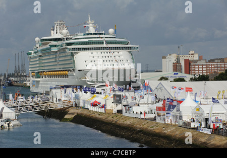 Southampton Boat Show 2011 close to the City Cruise Terminal Stock Photo