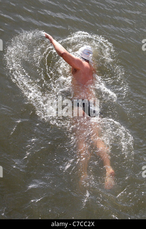 David Walliams swimming at the start of his 140 mile swim of the river Thames in aid of Sport Relief. Stock Photo