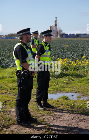 Lancashire Police at Camp Frack Protest Encampment & March against Hydraulic Water Fracturing & Shale-gas production at Becconsall, Banks, Southport. Stock Photo