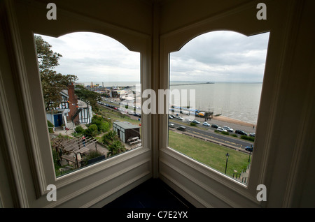 Southend on Sea, Essex, England. The Funicular Cliff Lift, opened in 1912 and re opened in 2010 after restoration. Stock Photo