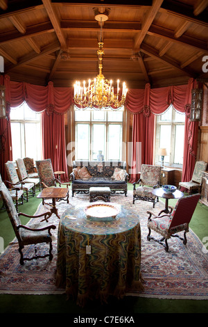 Cowdray Park House auction of family heirlooms. Photo:Jeff Gilbert ...