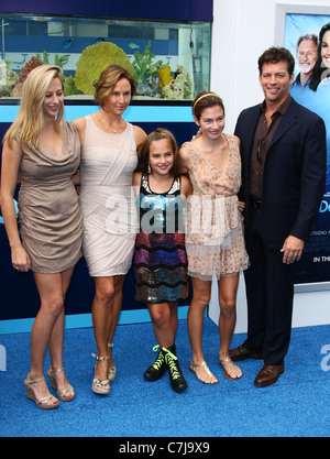 SARA & JILL GOODACRE & CHARLOTTE & GEORGIA & HARRY CONNICK JR DOLPHIN TALE. WORLD PREMIERE. LOS ANGELES CALIFORNIA USA 17 Sept Stock Photo