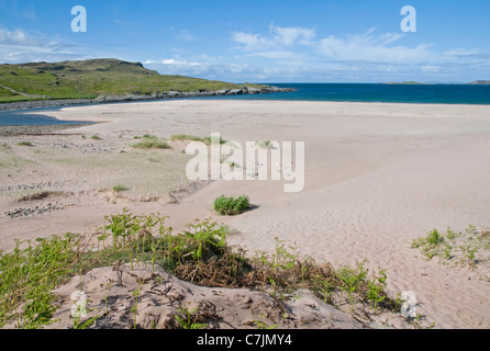 Idyllic deserted sandy beach at Clashnessie Bay in the far northwest of Scotland Stock Photo